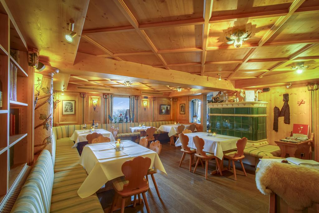 Landhotel Bartlehof ชลูคซี ภายนอก รูปภาพ